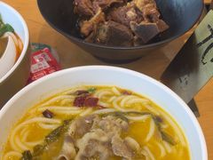 -三千粉牛肉米粉(来客茂店)