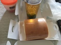 -顶东面包花园·生日蛋糕(世博店)