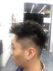 -茶发Salon·烫发染发理发