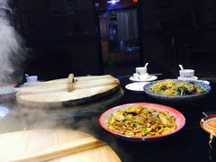 -鱼窝棚柴火铁锅炖(富山屯店)