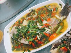 -正荣酒家葱葱鲫鱼