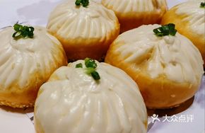 Bamboo Charcoal Pan-Fried Dumplings