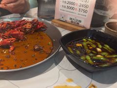 -巴厘龙虾·榜首油焖大虾(音乐学院·沿江酒馆店)