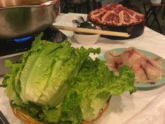 -鲜入围煮花胶鸡海鲜火锅