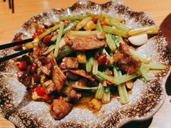 小炒黄牛肉-湘与香缘·湖南菜(王府井北京市百货大楼店)