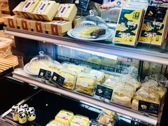 面包甜点陈列柜-精点味道(西安路店)