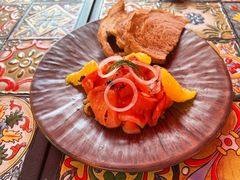 冷熏洋葱三文鱼-BROWNSTONE布朗石西班牙餐厅(富城店)