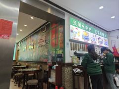 -广信牛奶甜品世家(台东店)