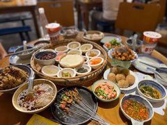 -包整·丝娃娃(一览甲秀楼风景店)