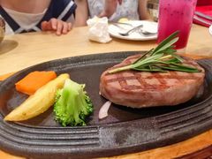 -海维克牛排馆HIGHWIC(右岸环宇坊店)