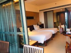 -三亚湾海居铂尔曼度假酒店