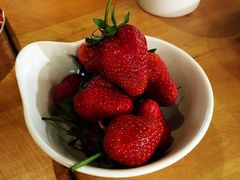 草莓-So Lounge索兰至餐厅(蓝色港湾店)