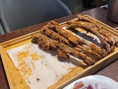 -三个大叔烤羊肉串·歌手驻唱·碳烤鲜肉(西三旗店)