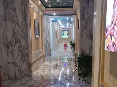 -皇宫大酒店