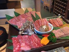 -炼火烤肉店
