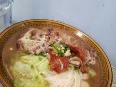 烤鸭米线-老陶包子铺(南大西南村店)