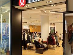 -lululemon(上海浦东IFC店)