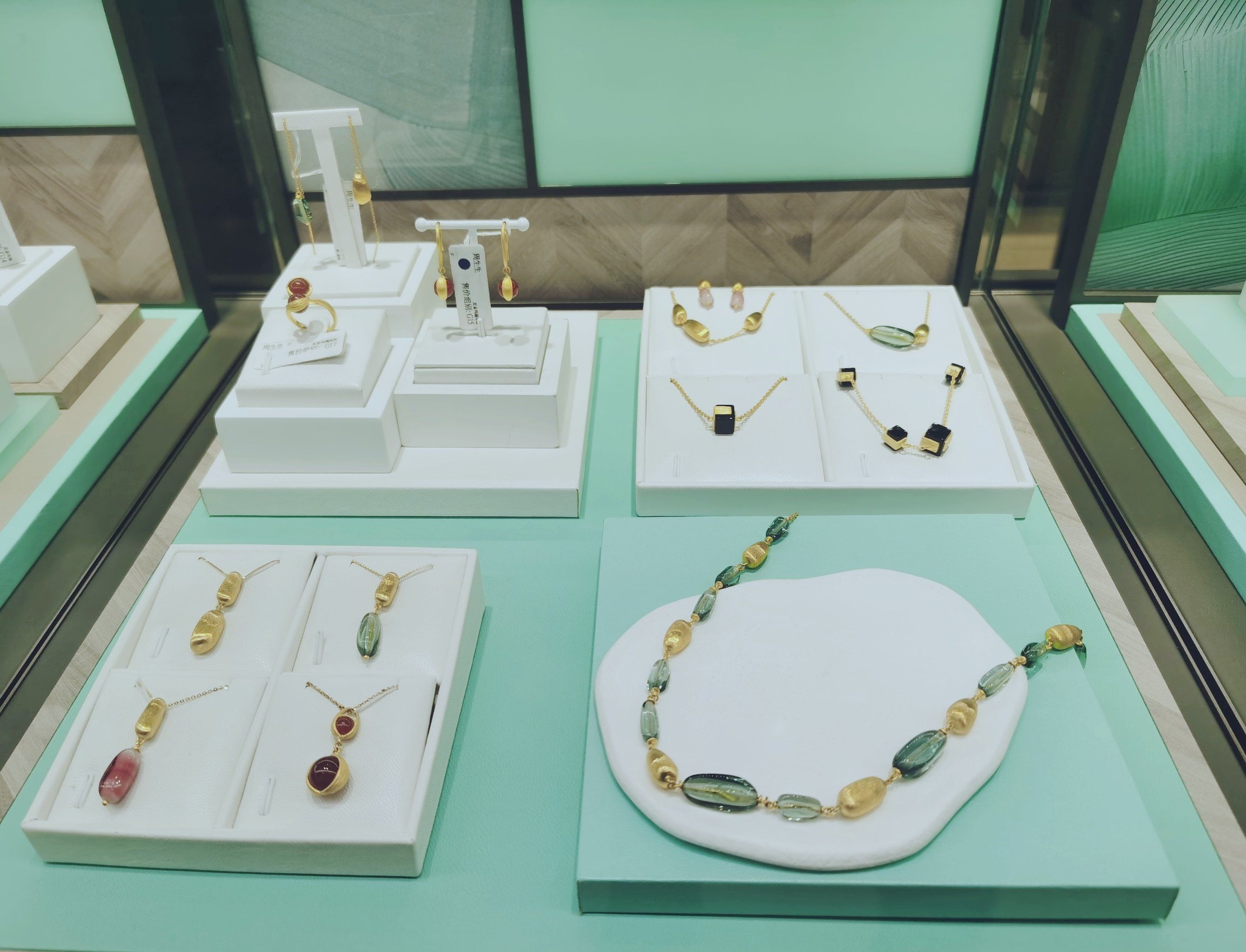 周生生 g*系列足金首饰