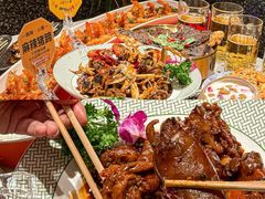 -嗨辣小聚·盘锦河蟹·海鲜烧烤龙虾(盘锦十年好店)