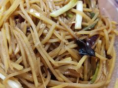 酸辣土豆丝-姥姥家春饼店(佳亿时尚广场店)