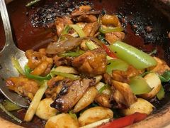 -八府香鸭·啫啫煲(华山路店)