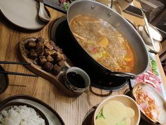 -野山舂·贵州现舂酸汤牛肉(东山店)