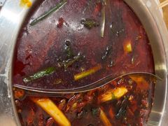 -黔哆哆地摊酸汤火锅(清湖店)