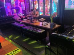 -喜鹊音乐酒馆(西街店)