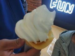 -肯德基(尖岭万达店)