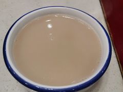 内蒙咸奶茶-内蒙联营烧麦 草原石榴红(护国寺店)