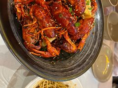 -肥肥虾庄·金牌油焖大虾(首义路店)