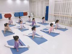 -艺彩童馨舞蹈培训学校(西湖道校区)
