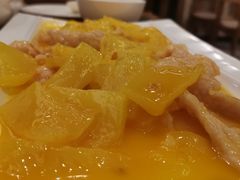 菠萝咕噜里脊肉-四季暖堂·融合江浙菜(N1955创业园店)