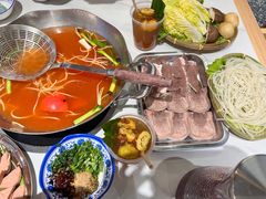 -王奋斗贵州酸汤牛肉火锅