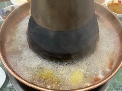 -楼外楼大刀肉传统火锅(西安大路店)