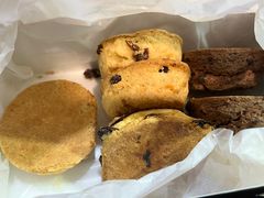 -SKROLL卡特司库·蛋糕定制·生吐司·司康(古北程家桥店)