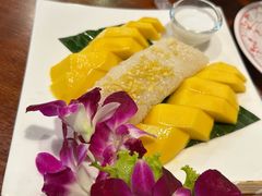 -Dang restaurant (patong phuket)