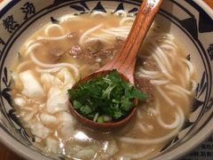 -鑫花溪牛肉米粉(东环大润发店)