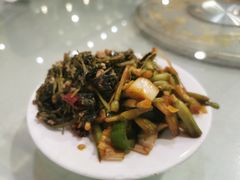 腌雪里红-四海宴骨头王(恒基乐园店)