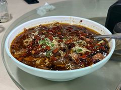-YI PIN JU 一品居中餐厅 中国超市