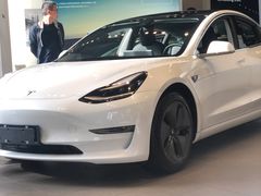 -TESLA 特斯拉(上海太古汇体验店)