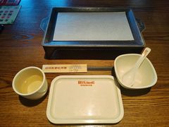 餐具摆设-管氏翅吧(台湾街店)