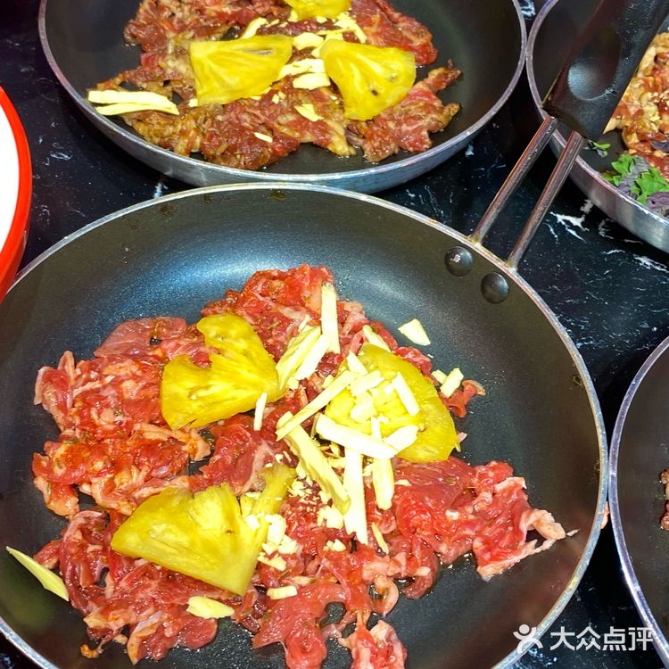 肉食爱好者狂喜！！这家自助把牛肉玩出花了！！