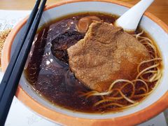 咸蛋黄狮子头面-小桃园·豆浆油条(复兴中路店)