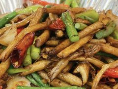 -李连贵熏肉美食酒楼(东市商贸店)