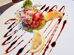 虎虾色拉配甜菜-YUE·6·西式融合餐厅(外滩六号店)