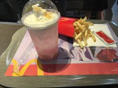 -麦当劳(世界城广场店)