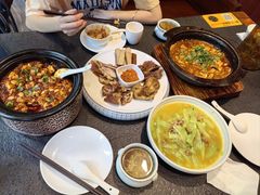 -万重锦·人文川菜馆(骡马市店)