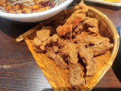 -爆炸头阿姨小四川正宗川味小吃(无任何分店)