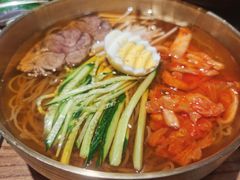 -明洞阿姨·韩式酱蟹烤肉·创意料理(三元桥店)